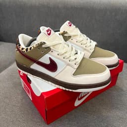NIKE DUNK LOW SAFARI