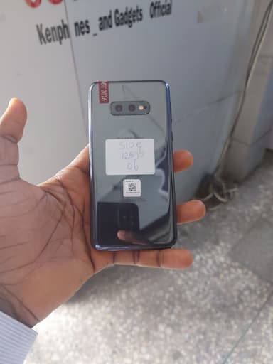 Samsung S10e