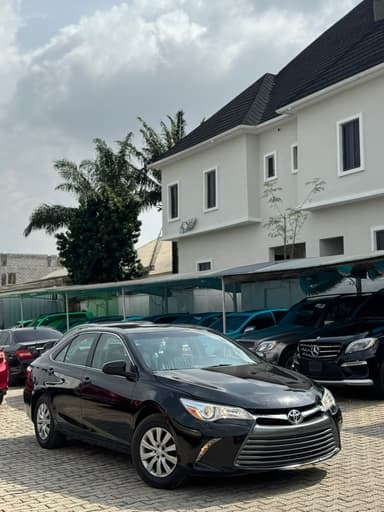 Toyota Camry 2016