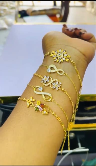 Zirconia chain Bracelets
