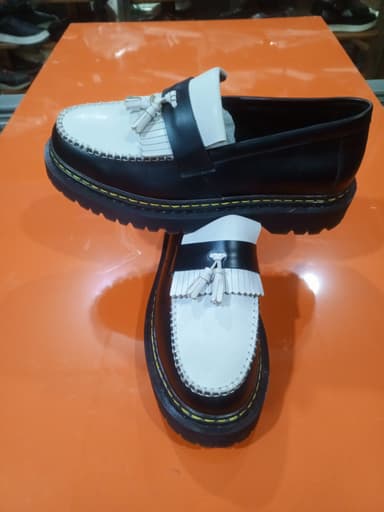 Men's shoes